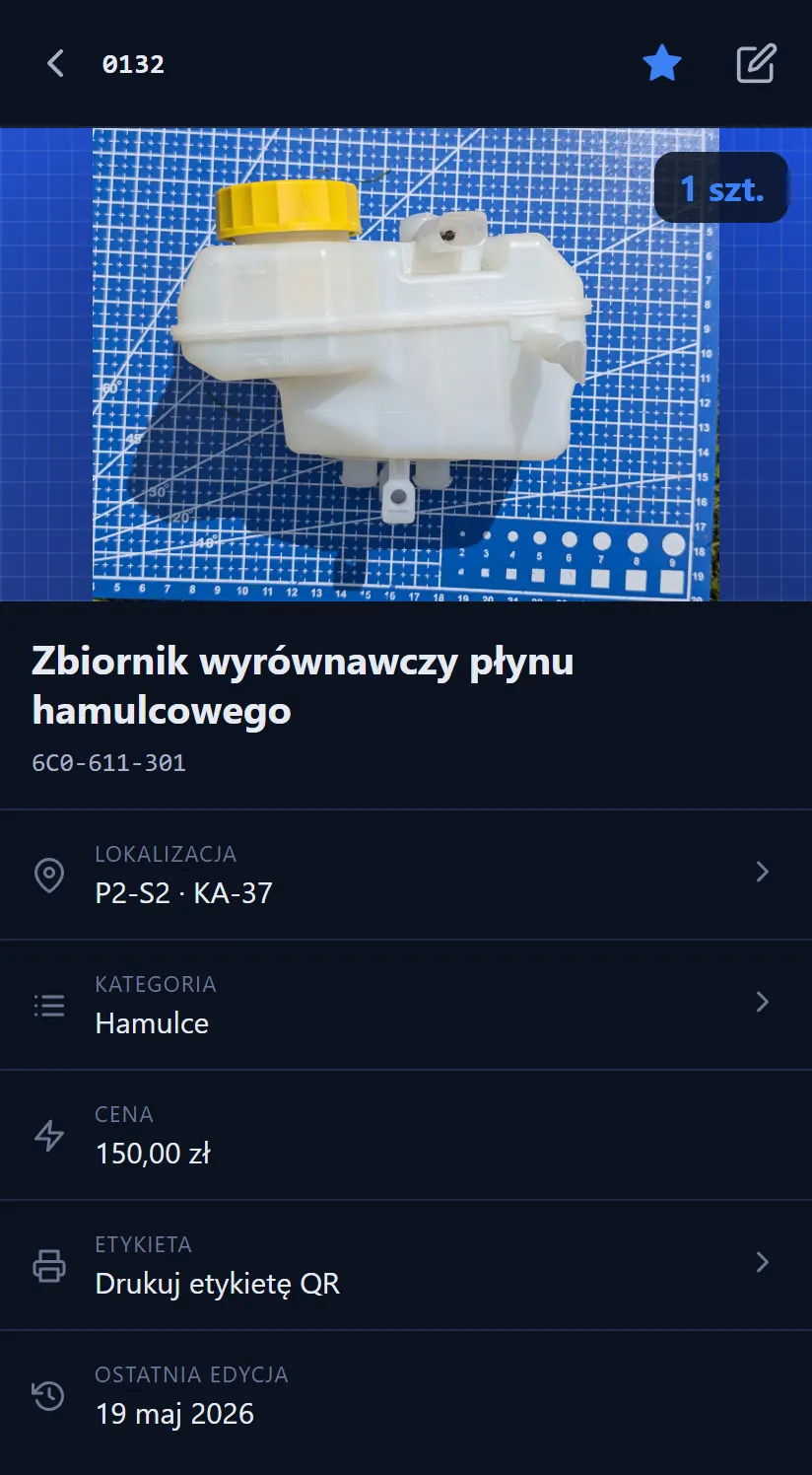 PWA mobile — brake fluid reservoir detail with location P2-S2·KA-37, Brakes category, 150 PLN price and a Print QR label action